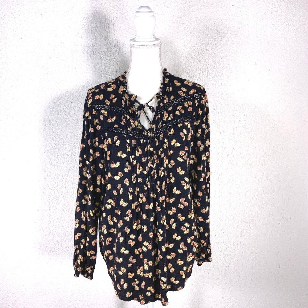Torrid Floral Tie Neck Lace Trim Long Sleeve Blouse Black Yellow Daisy Size 1